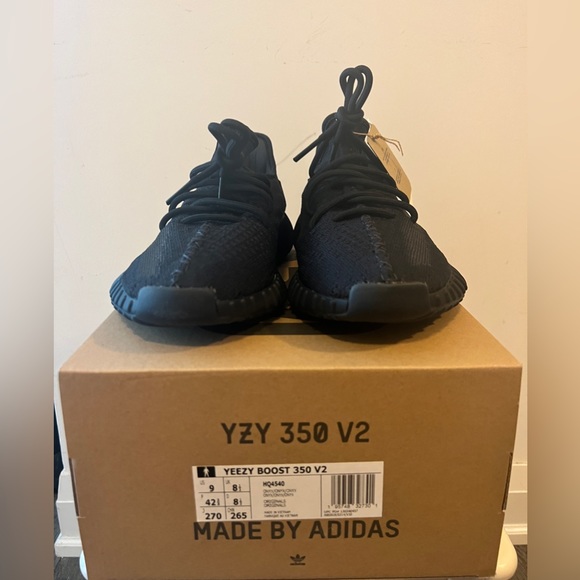 YEEZY 350 V2 ONYX - Picture 5 of 5